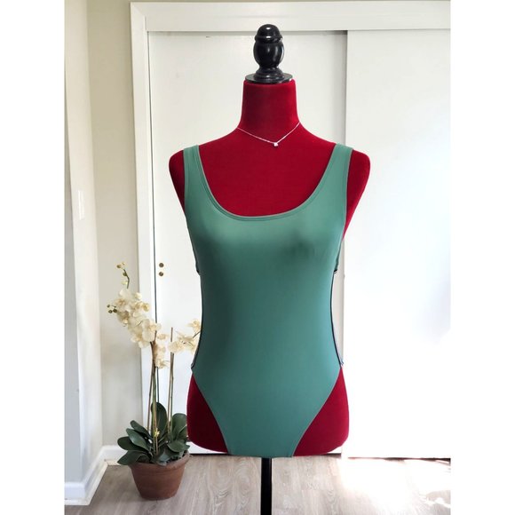 Xhilaration Women's Green With Multicolored Stripes One Piece Swimsuit Sz M 1345 - Picture 3 of 12